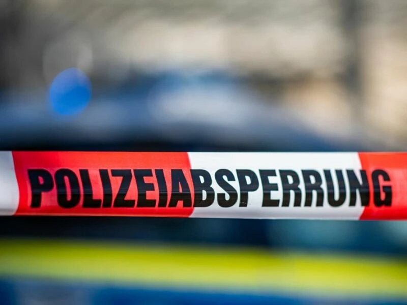 Ein Absperrband der Polizei