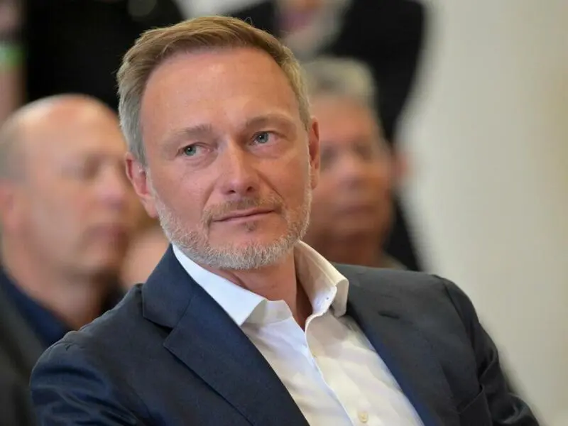 Bundesfinanzminister Lindner beim Bürgerdialog in Potsdam