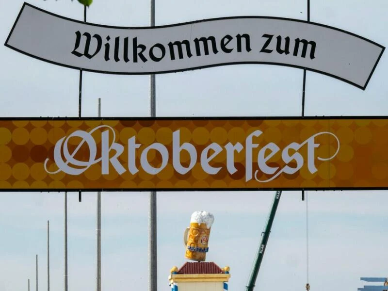 Aufbau Oktoberfest