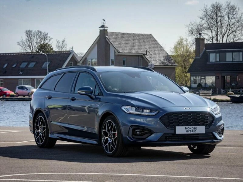 Ford Mondeo Hybrid von 2019