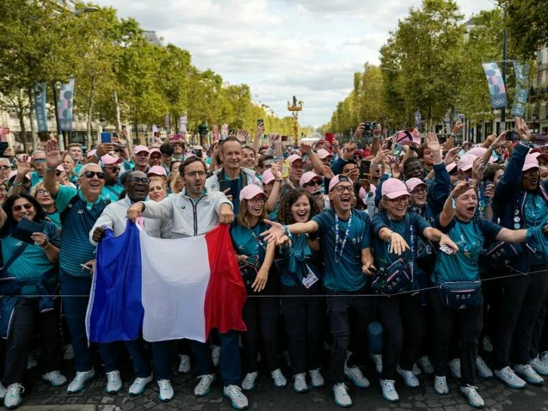 Paris verabschiedet Olympische Sommerspiele