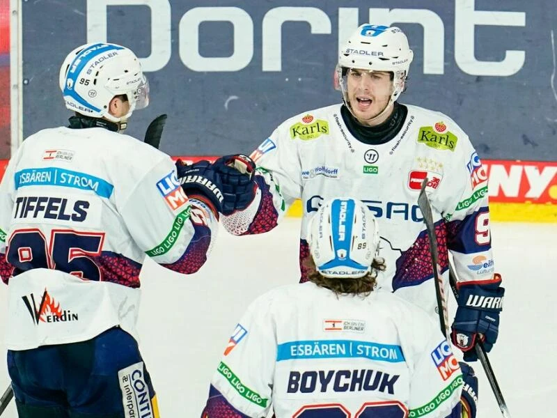 Eisbären-Profis Tiffels, Boychuk und Ronning