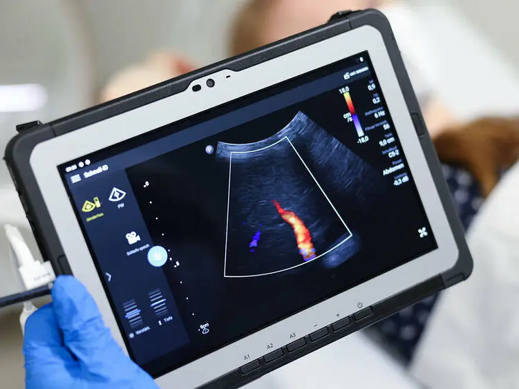 Mobiles Ultraschall für die medizinische Versorgung: Vodafone bringt das Echtzeit-Netz nach Hessen