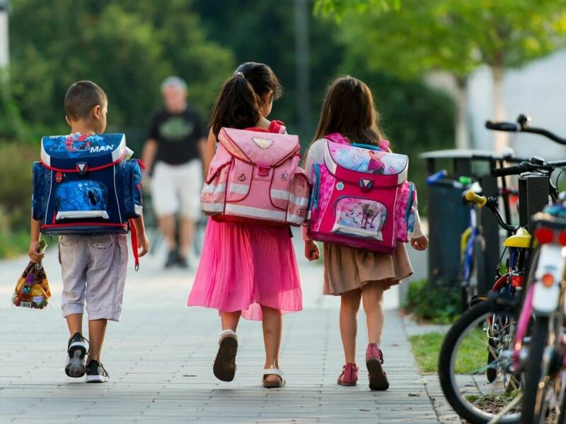 Berliner Kinder auf dem Schulweg