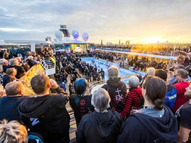 Full Metal Cruise auf der «Mein Schiff 4»