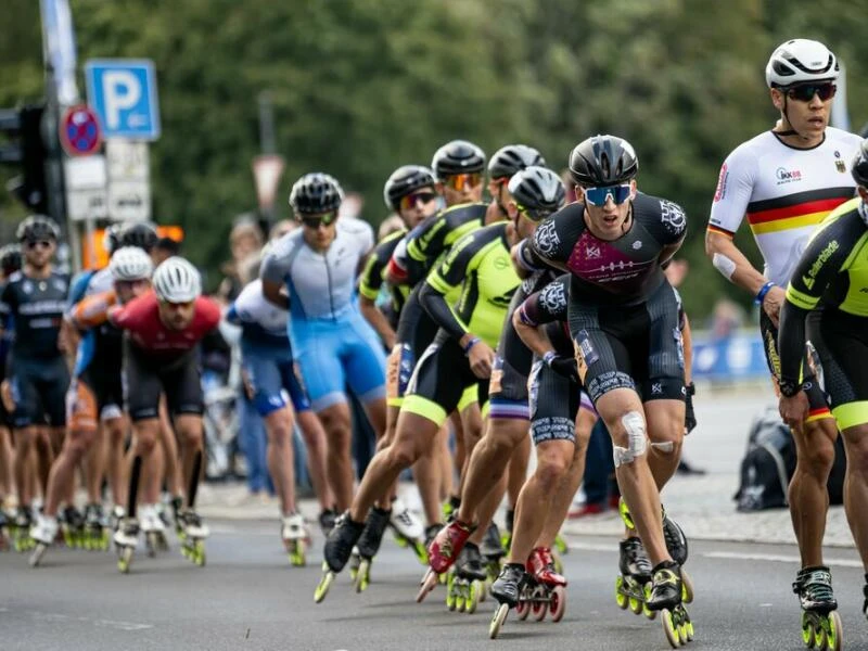 Vor dem 50. Jubiläum des Berlin Marathons - Inlineskater