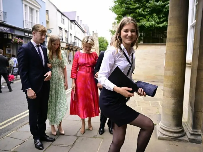 Kronprinzessin von Belgien feiert Abschluss in Oxford