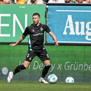 Mitchell Weiser von Werder Bremen