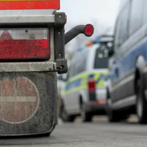 Lastwagenfahrer fährt monatelang ohne Fahrerlaubnis