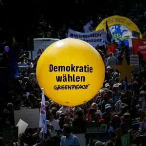 Demonstration gegen Rechtsextremismus zur Europawahl