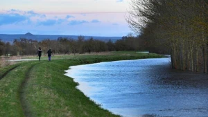 Hochwasserlage - Deichöffnung bei Mönchpfiffel-Nikolausrieth