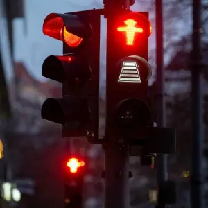 Berlins Fußgängerampeln bekommen eine zusätzliche Anzeige