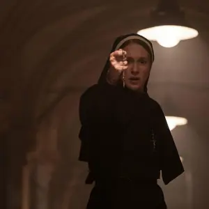 The Nun II | Kritik: Dürfen wir mit Dir über generische Horrorfilme reden?