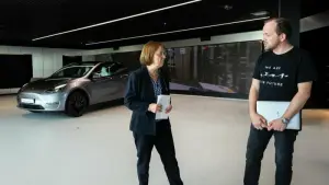 Pressestatement Ministerin Nonnemacher  zum Besuch im Tesla-Werk