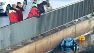 Suche nach weiteren Leichenteilen in Hamburger Kanal