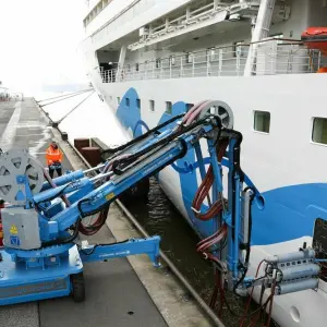 Landstromanlage für Kreuzfahrtschiffe in Hamburg-Altona