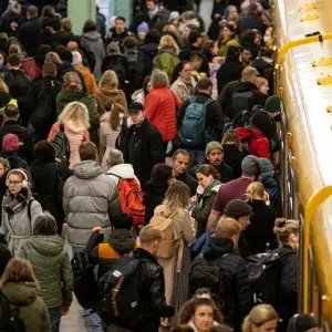 Volle Berliner U-Bahn