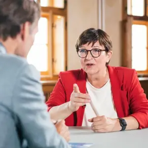 Berlin direkt - Sommerinterview mit Saskia Esken