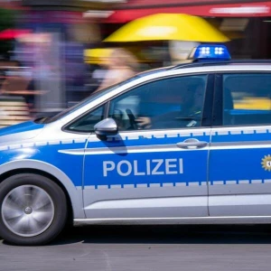 Polizeiauto mit Blaulicht