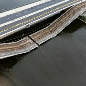 Carolabrücke in Dresden eingestürzt