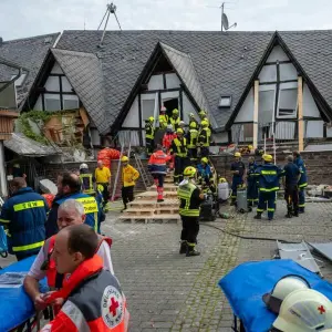 Hotel teilweise eingestürzt