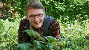 Berliner Plantfluencer wirbt für Artenvielfalt