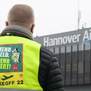Warnstreiks von Sicherheitspersonal - Flughafen Hannover