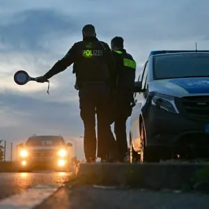 Bundespolizei stellt unerlaubt eingereiste Migranten