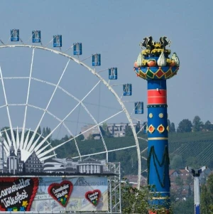 Aufbau 177. Cannstatter Volksfest