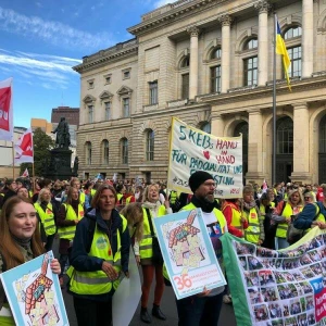 Warnstreik von Verdi und Beschäftigten der Kita-Eigenbetriebe