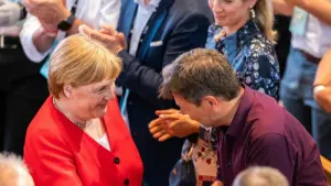 Angela Merkel und Robert Habeck