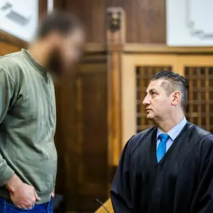 Ehemaliger IS-Kämpfer steht in Duisburg vor Gericht