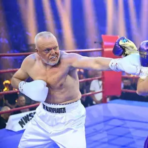 RTL «Der Clark Final Fight» - Entertainer Raab gegen Halmich