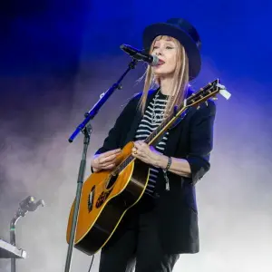 Suzanne Vega