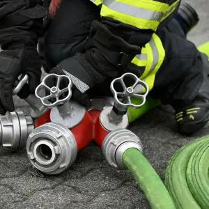 Feuerwehr demonstriert Gefahren beim Grillen