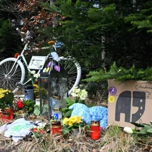 Gedenkstelle für bei Unfall gestorbenen Radaktivisten
