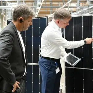 Solarzellenfabrik von Meyer Burger in Sachsen-Anhalt