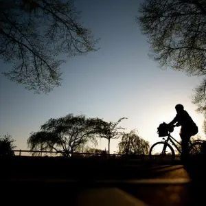 Radtour im Sonnenuntergang