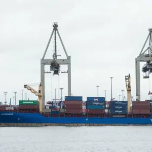 Hamburg und Bremen für einfachere Nutzung von Schiffsregistern
