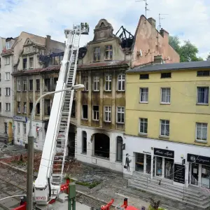 Zwei Feuerwehrleute sterben bei Rettungsarbeiten