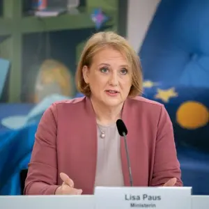 Lisa Paus