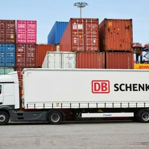 DB Schenker im Hamburger Hafen