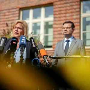 Nach dem Anschlag mit mehreren Toten auf dem Solinger Stadtfest