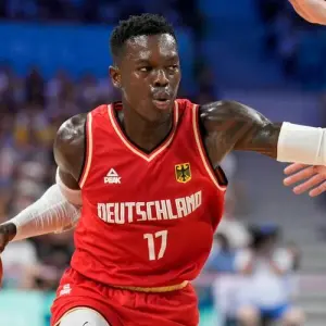 Dennis Schröder