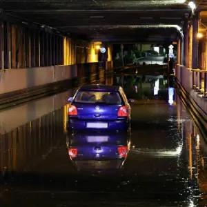 Überflutete Keller und Straßen durch Regen in Aschaffenburg