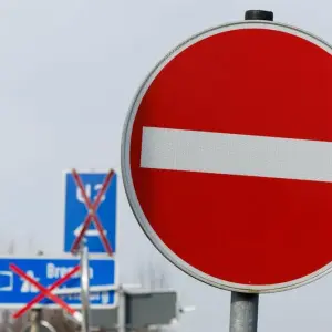 Brückenabbruch: Vollsperrung der Autobahn A1