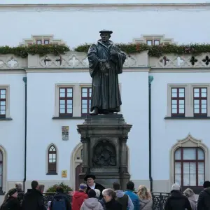 Luther-Darsteller führt am Reformationstag durch Eisleben
