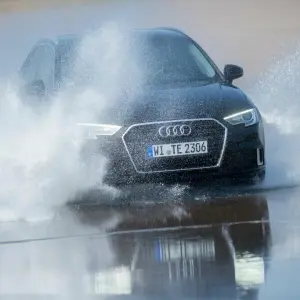 Aquaplaning fahren sicher Regen