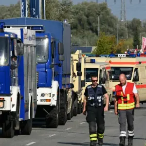 Übung für Katastrophenschutzeinheiten in Rostock