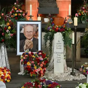 Große Trauerfeier für Willi Lemke im Bremer Dom